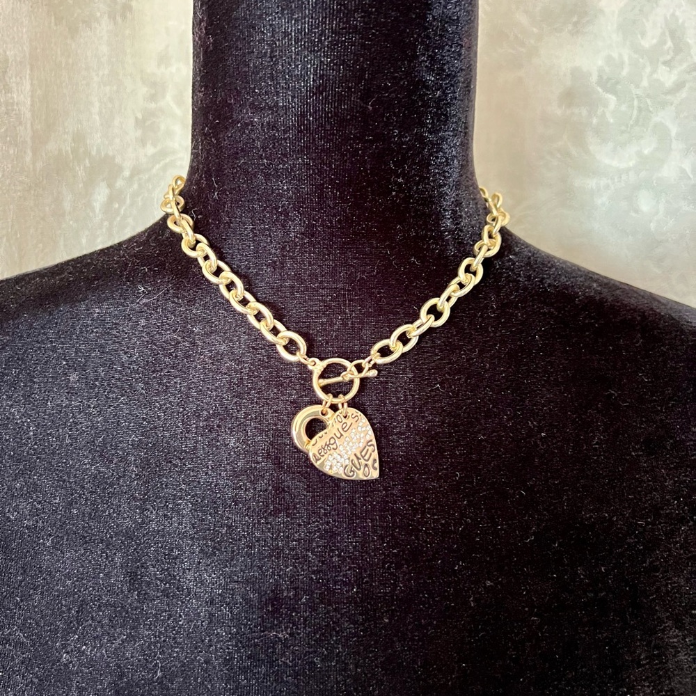 Ladies Guess Large Chain Short Necklace